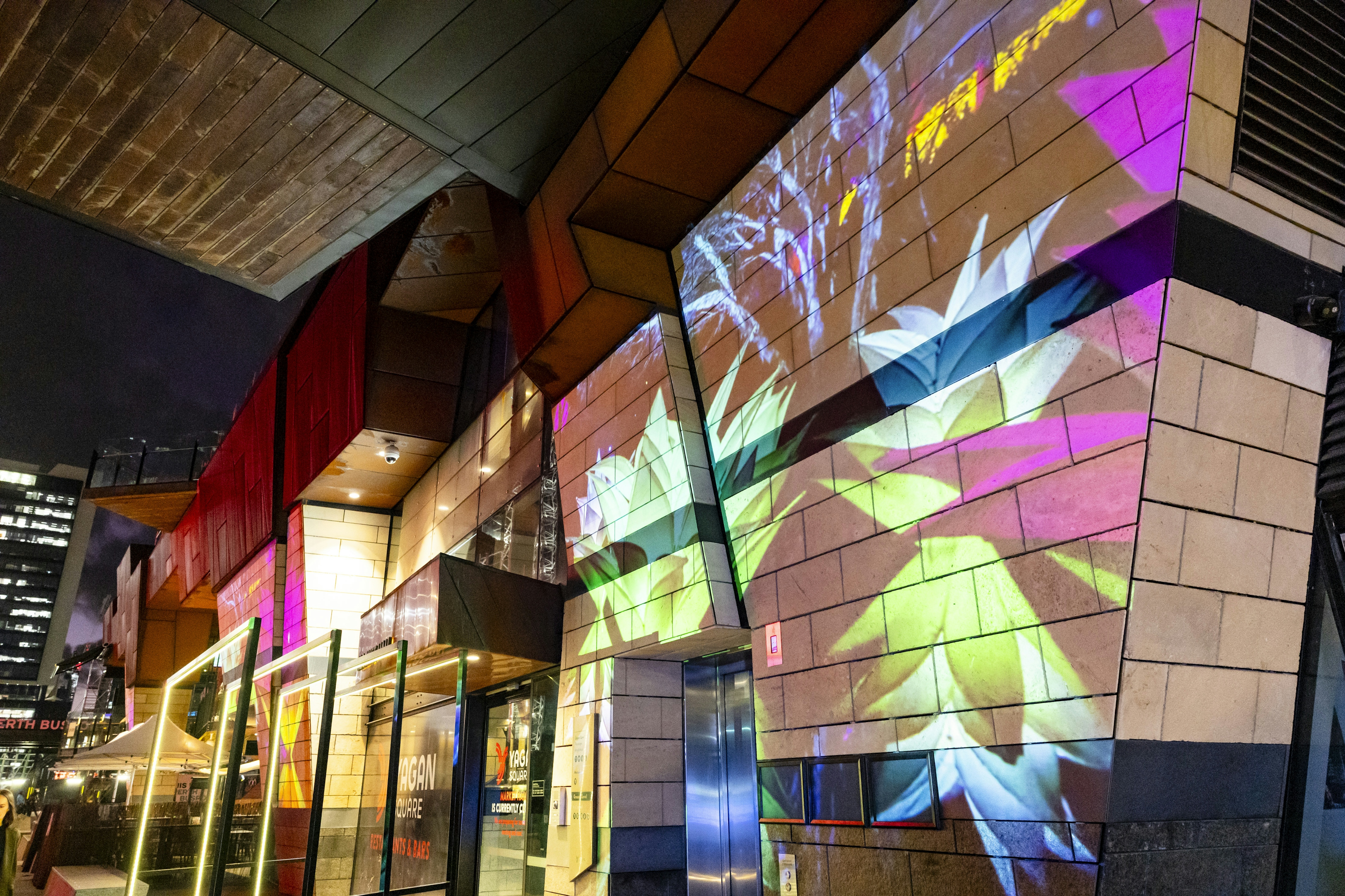 Transforming Urban Spaces: PAV's Enchanting Projection Installation at Yagan Square